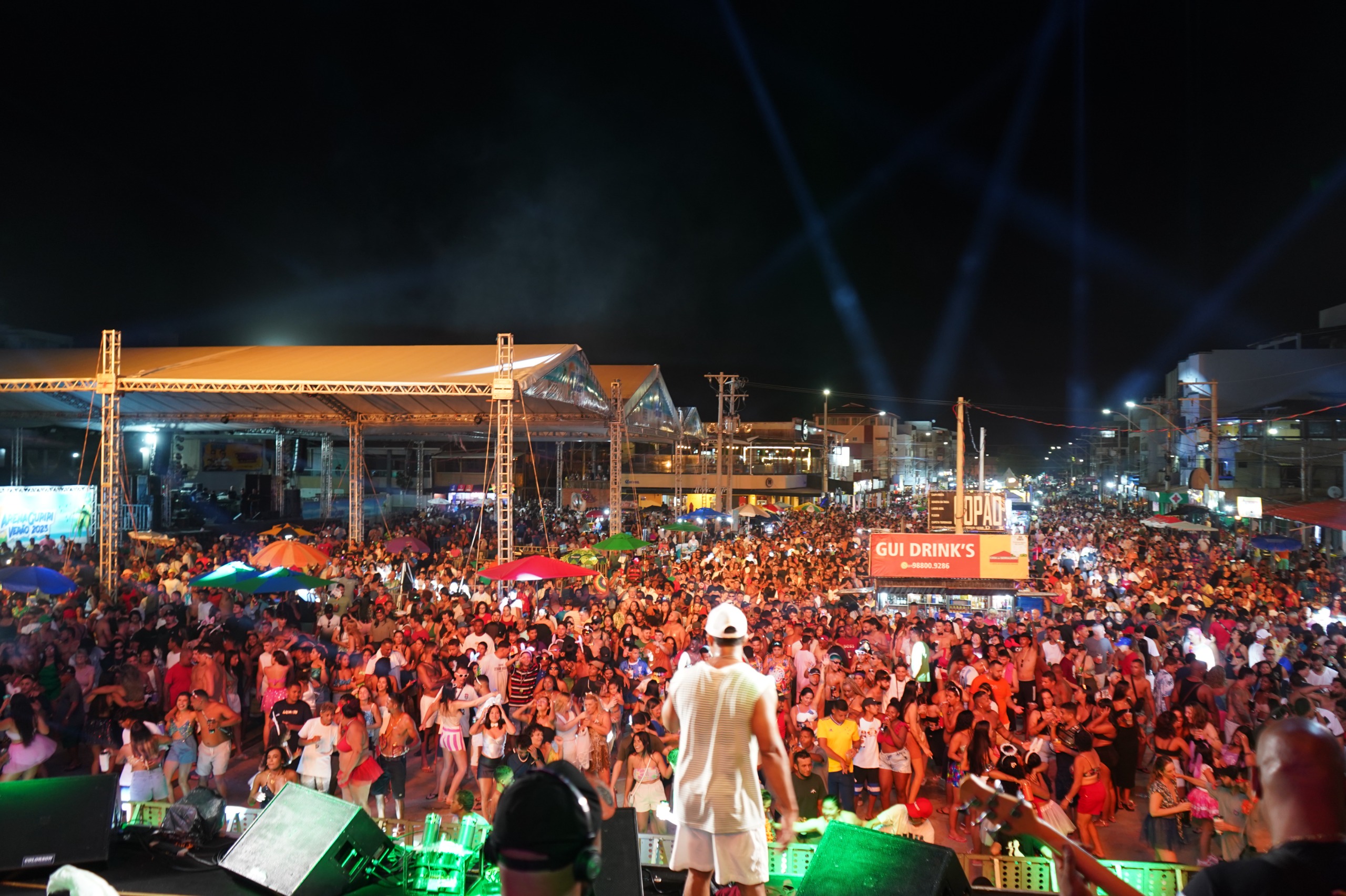 FOTOS DA SEGUNDA NOITE DE FOLIA: SÁBADO DO “GURIRI CARNAVAL 2025” É UM SUCESSO ABSOLUTO