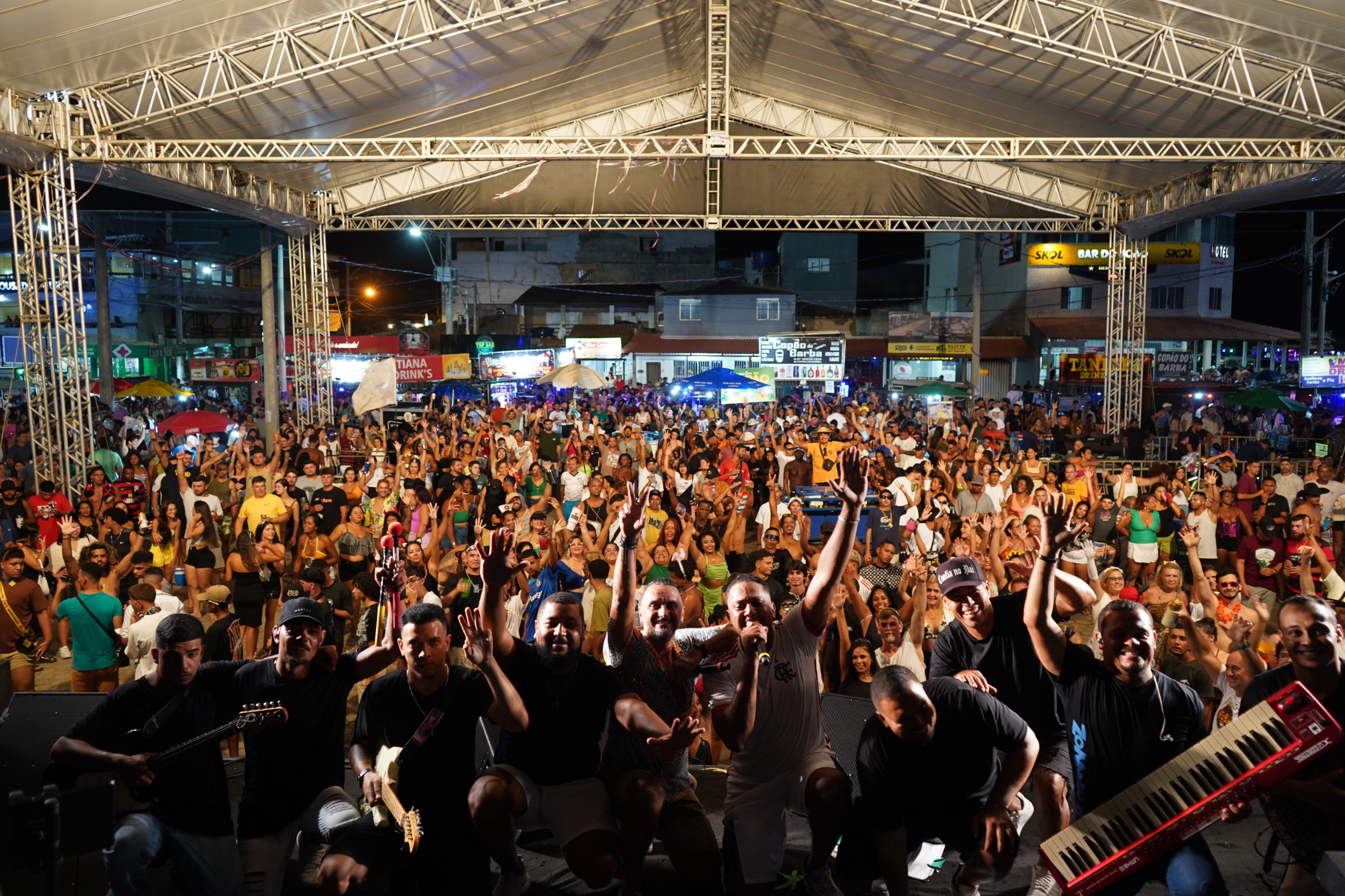 FOTOS DA SEGUNDA NOITE DE FOLIA: SÁBADO DO “GURIRI CARNAVAL 2025” É UM SUCESSO ABSOLUTO