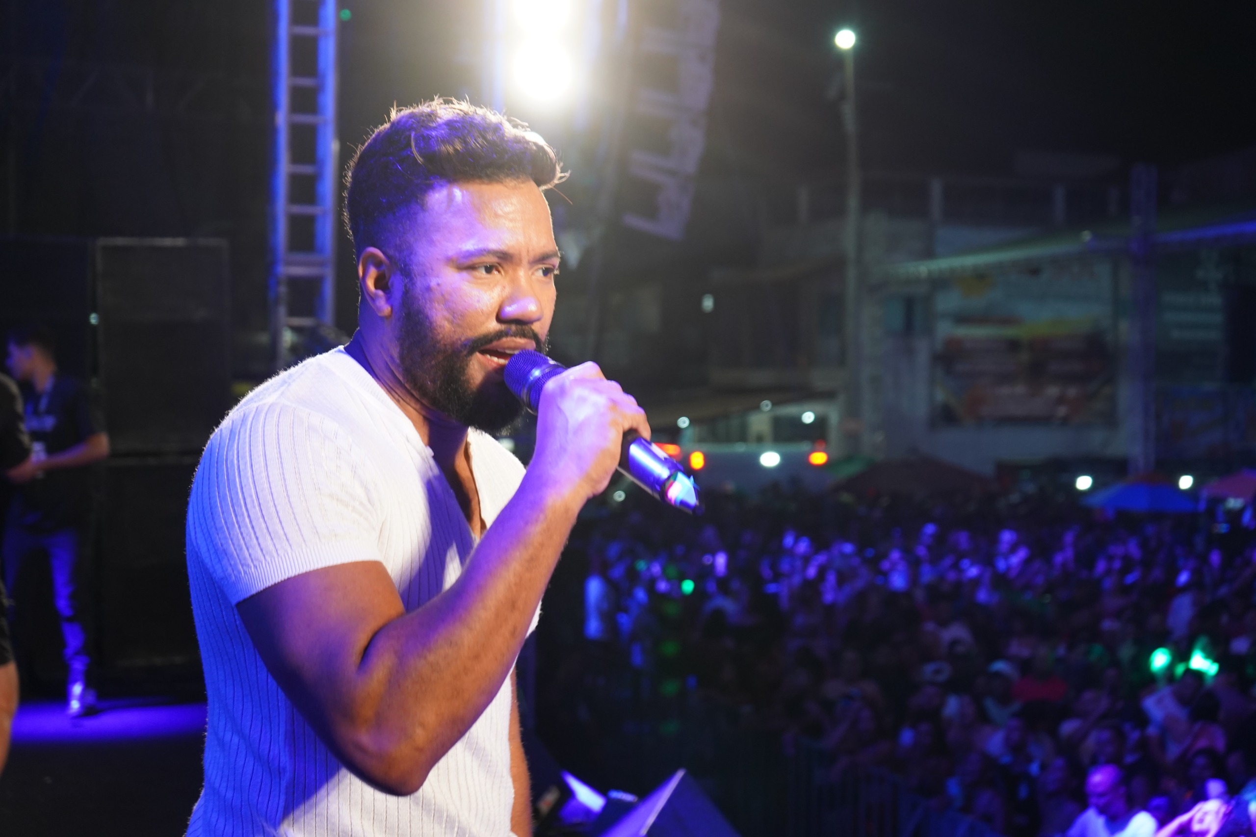 FOTOS DA SEGUNDA NOITE DE FOLIA: SÁBADO DO “GURIRI CARNAVAL 2025” É UM SUCESSO ABSOLUTO