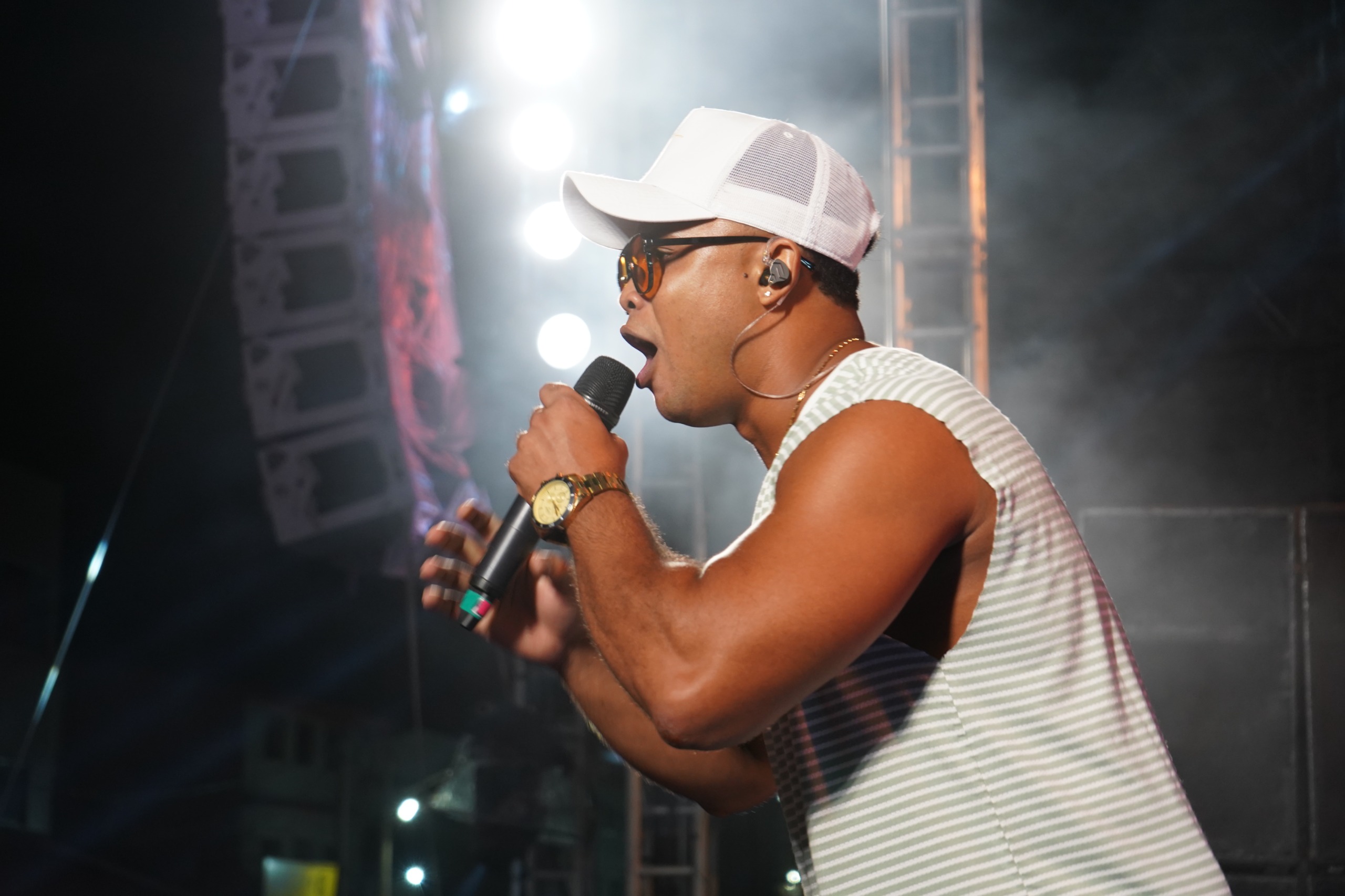 FOTOS DA SEGUNDA NOITE DE FOLIA: SÁBADO DO “GURIRI CARNAVAL 2025” É UM SUCESSO ABSOLUTO
