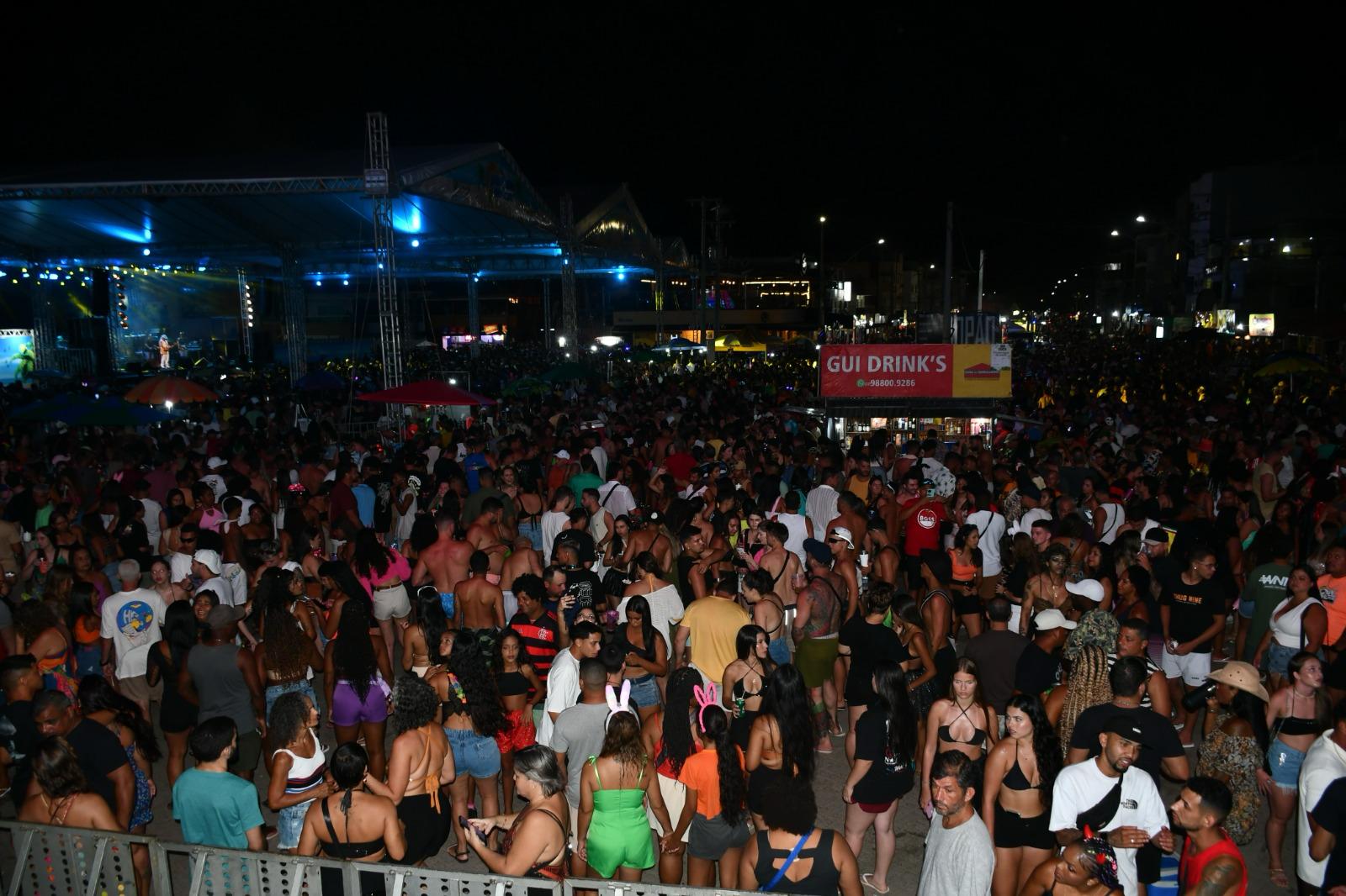 FOTOS DA TERCEIRA NOITE DO GURIRI CARNAVAL 2025: UMA NOITE MEMORÁVEL DE MÚSICA E ALEGRIA