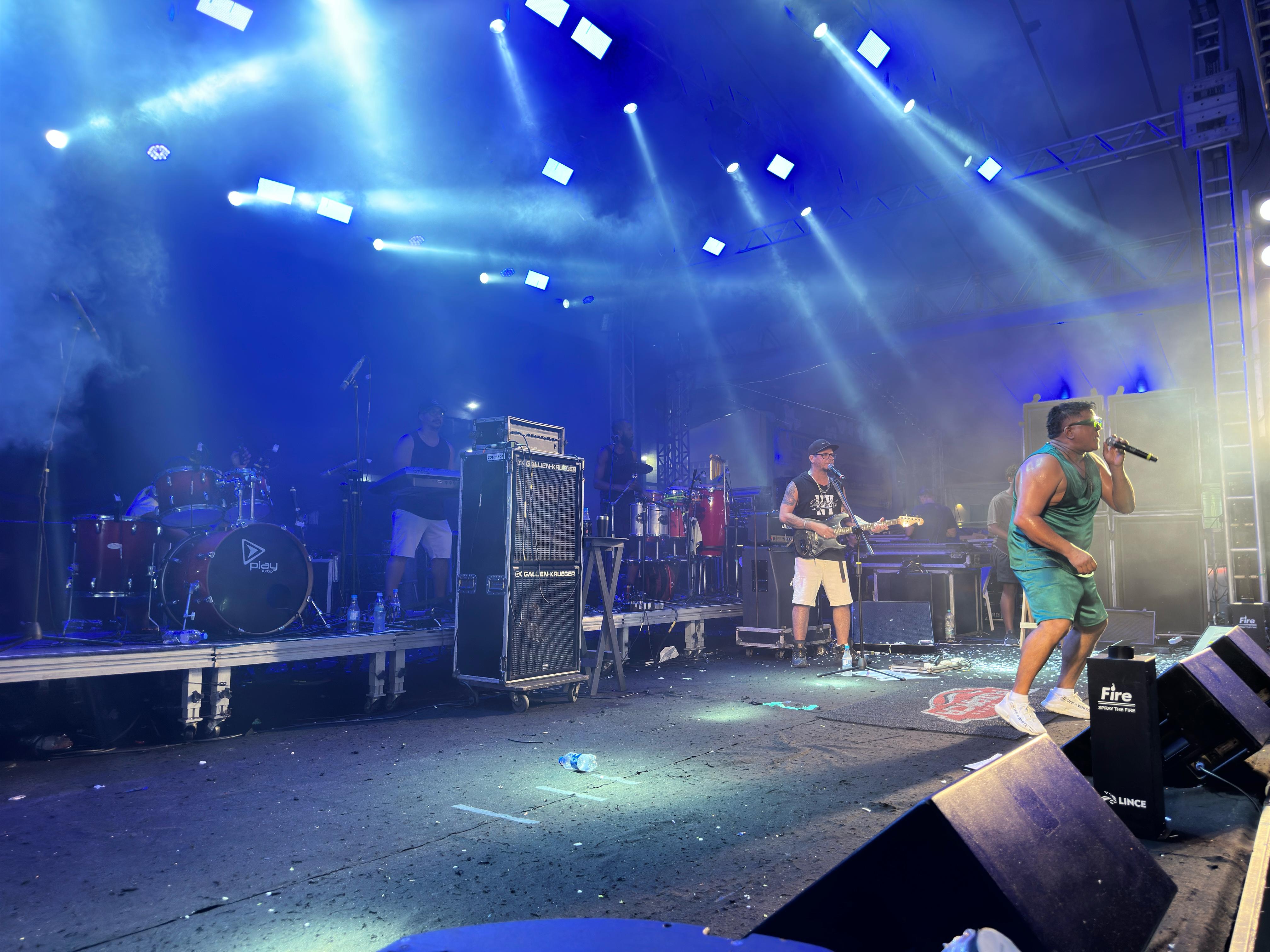 FOTOS: QUARTA NOITE DO GURIRI CARNAVAL 2025 FOI UM SUCESSO DE PÚBLICO