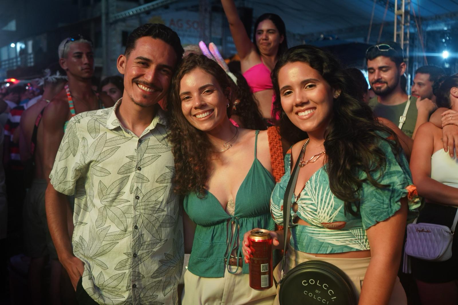 FOTOS: QUARTA NOITE DO GURIRI CARNAVAL 2025 FOI UM SUCESSO DE PÚBLICO
