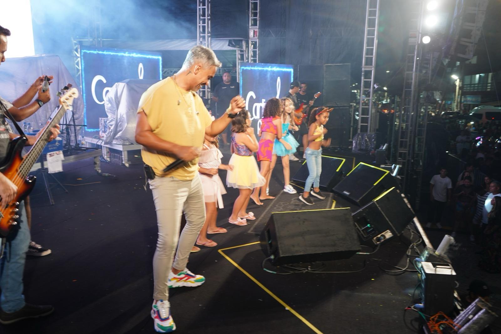 FOTOS: QUARTA NOITE DO GURIRI CARNAVAL 2025 FOI UM SUCESSO DE PÚBLICO