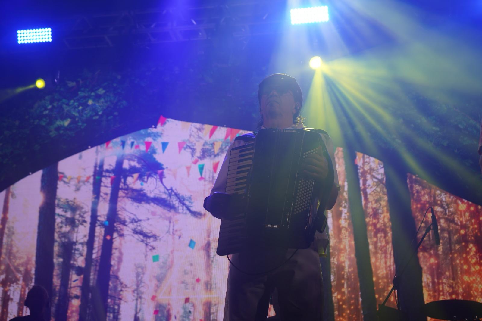 FOTOS: QUARTA NOITE DO GURIRI CARNAVAL 2025 FOI UM SUCESSO DE PÚBLICO