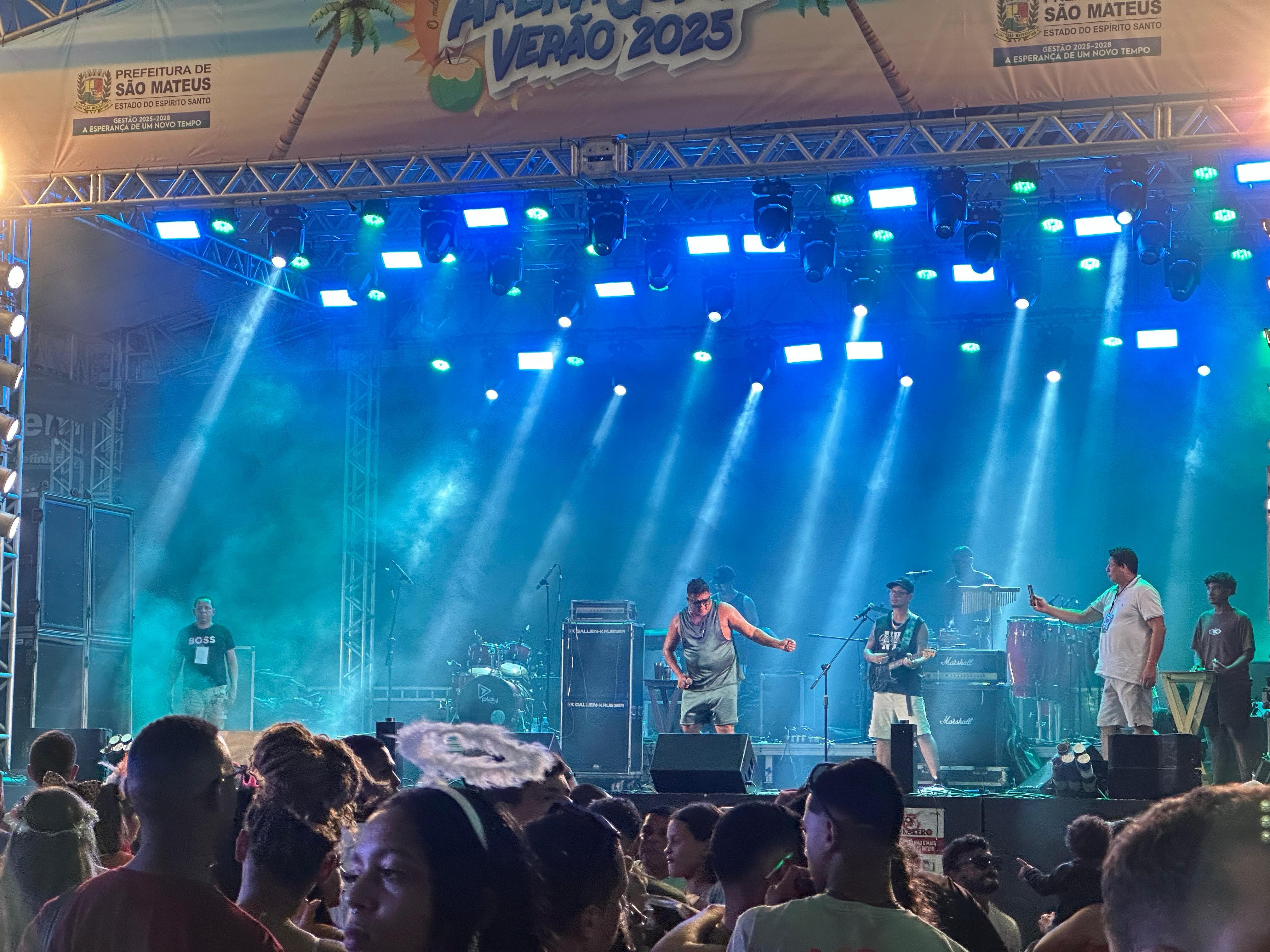 FOTOS: QUARTA NOITE DO GURIRI CARNAVAL 2025 FOI UM SUCESSO DE PÚBLICO