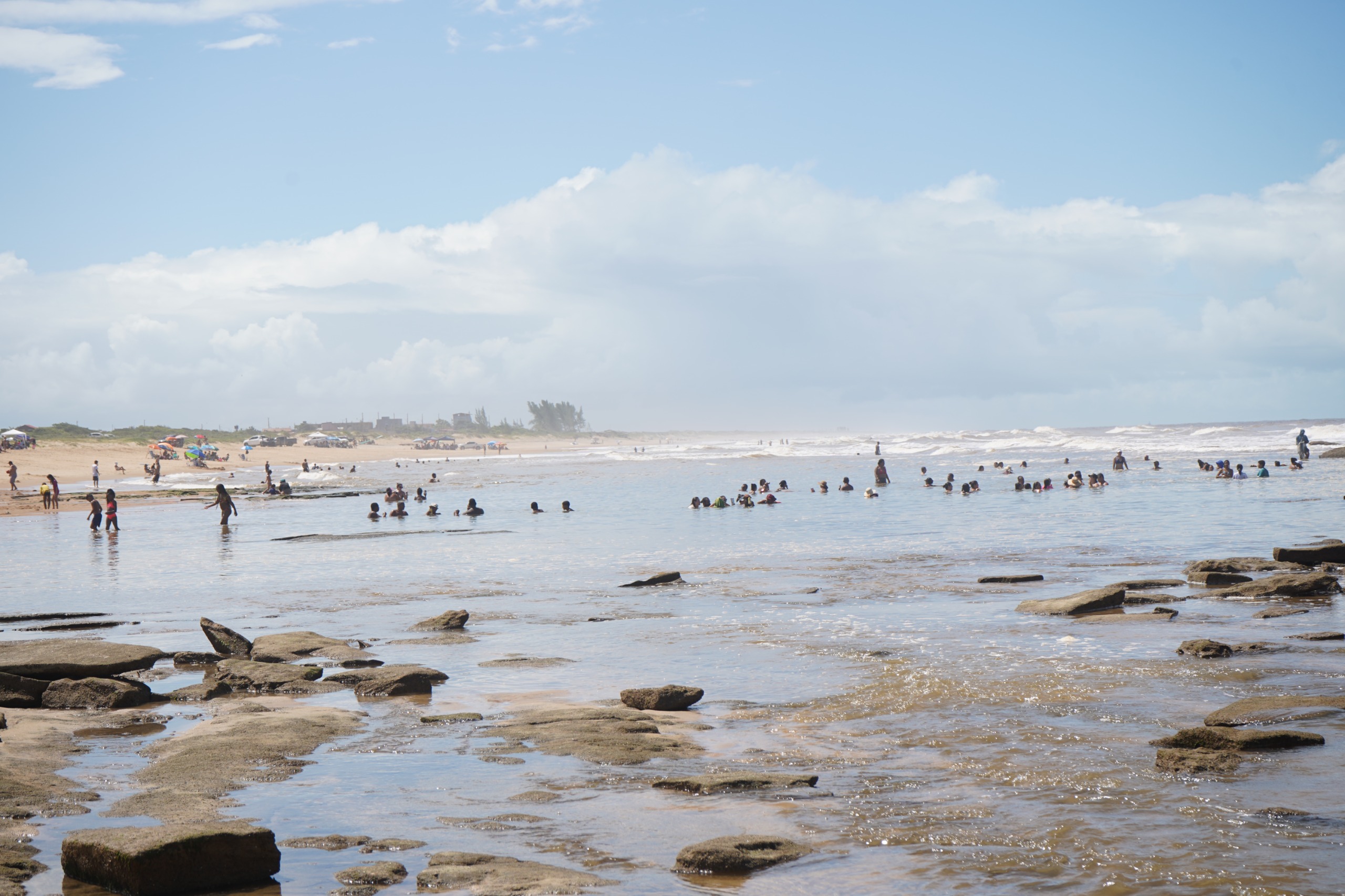 O BRILHO DO CARNAVAL DE SÃO MATEUS: FESTIVIDADES E ENCANTOS DOS BALNEÁRIOS