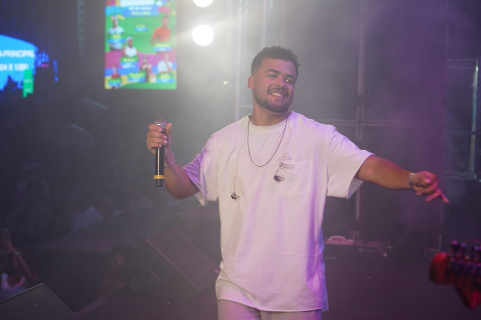 FOTOS: QUARTA NOITE DO GURIRI CARNAVAL 2025 FOI UM SUCESSO DE PÚBLICO