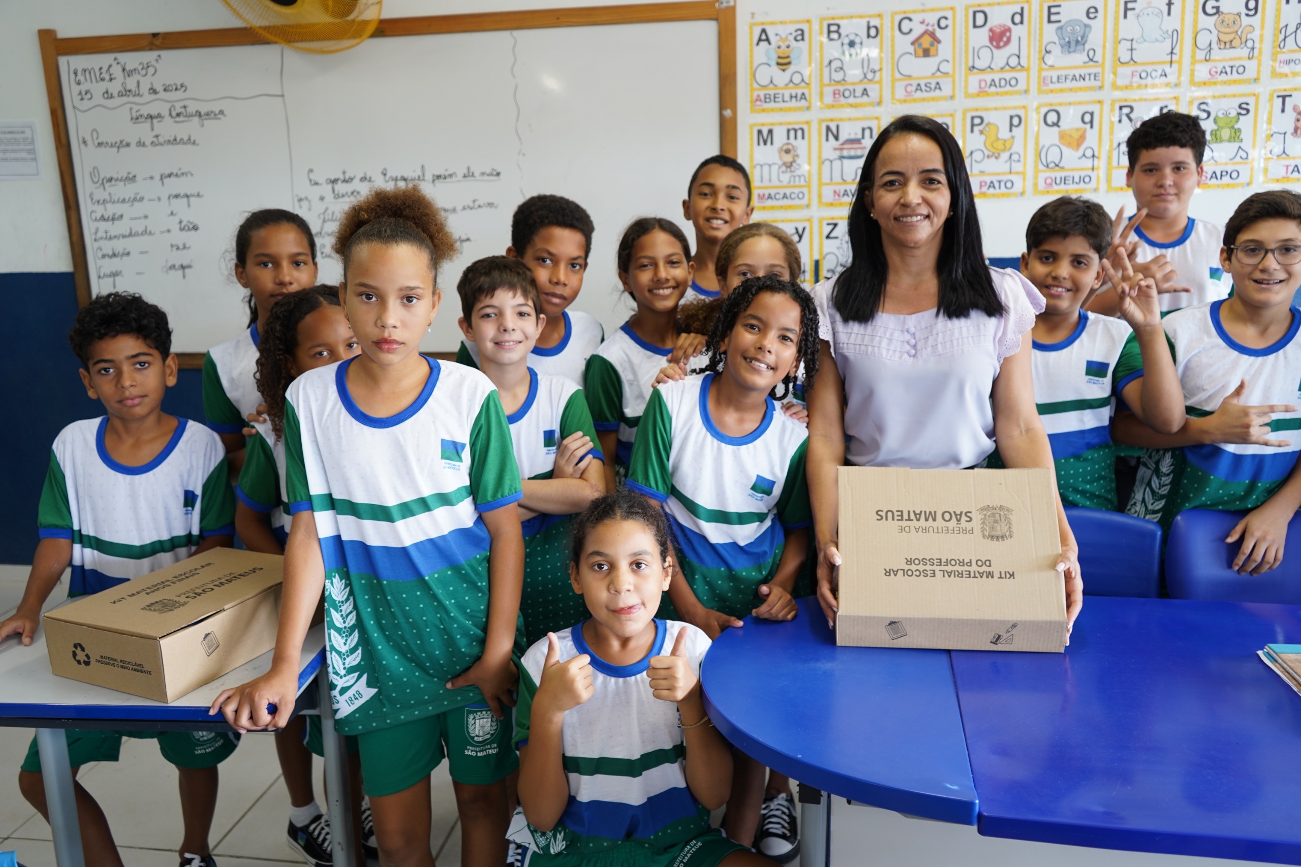 UM SONHO REALIZADO: PREFEITURA REALIZA ENTREGAS DOS UNIFORMES ESCOLARES EM SÃO MATEUS