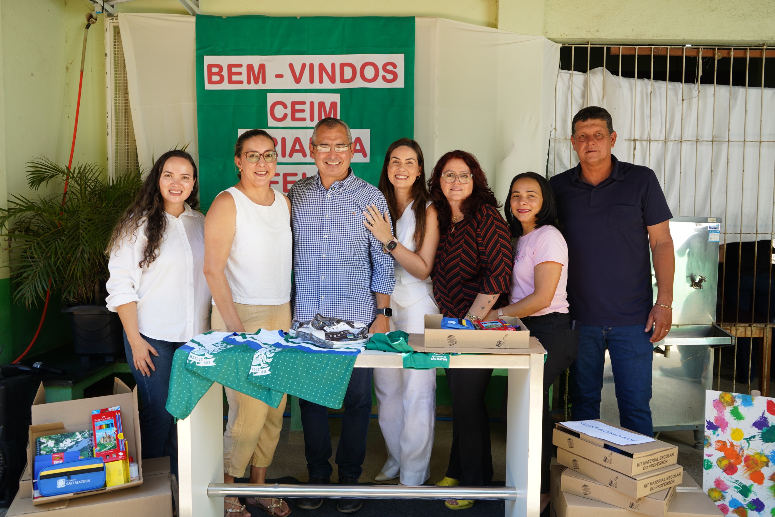 UM SONHO REALIZADO: PREFEITURA REALIZA ENTREGAS DOS UNIFORMES ESCOLARES EM SÃO MATEUS
