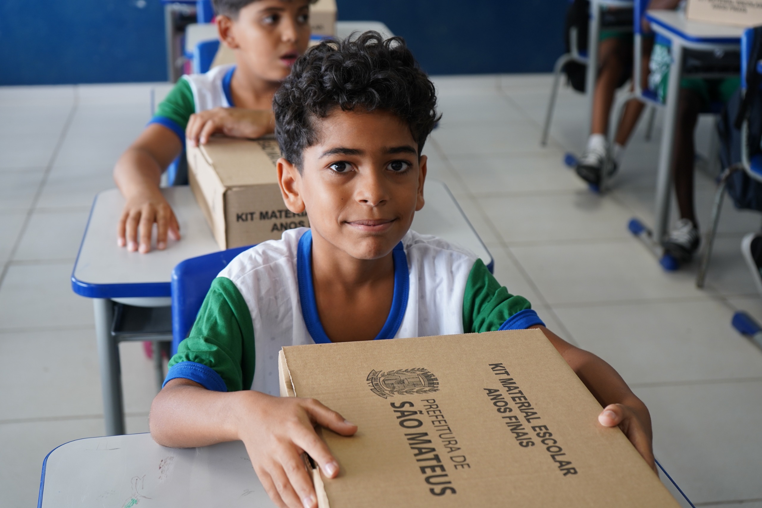 UM SONHO REALIZADO: PREFEITURA REALIZA ENTREGAS DOS UNIFORMES ESCOLARES EM SÃO MATEUS