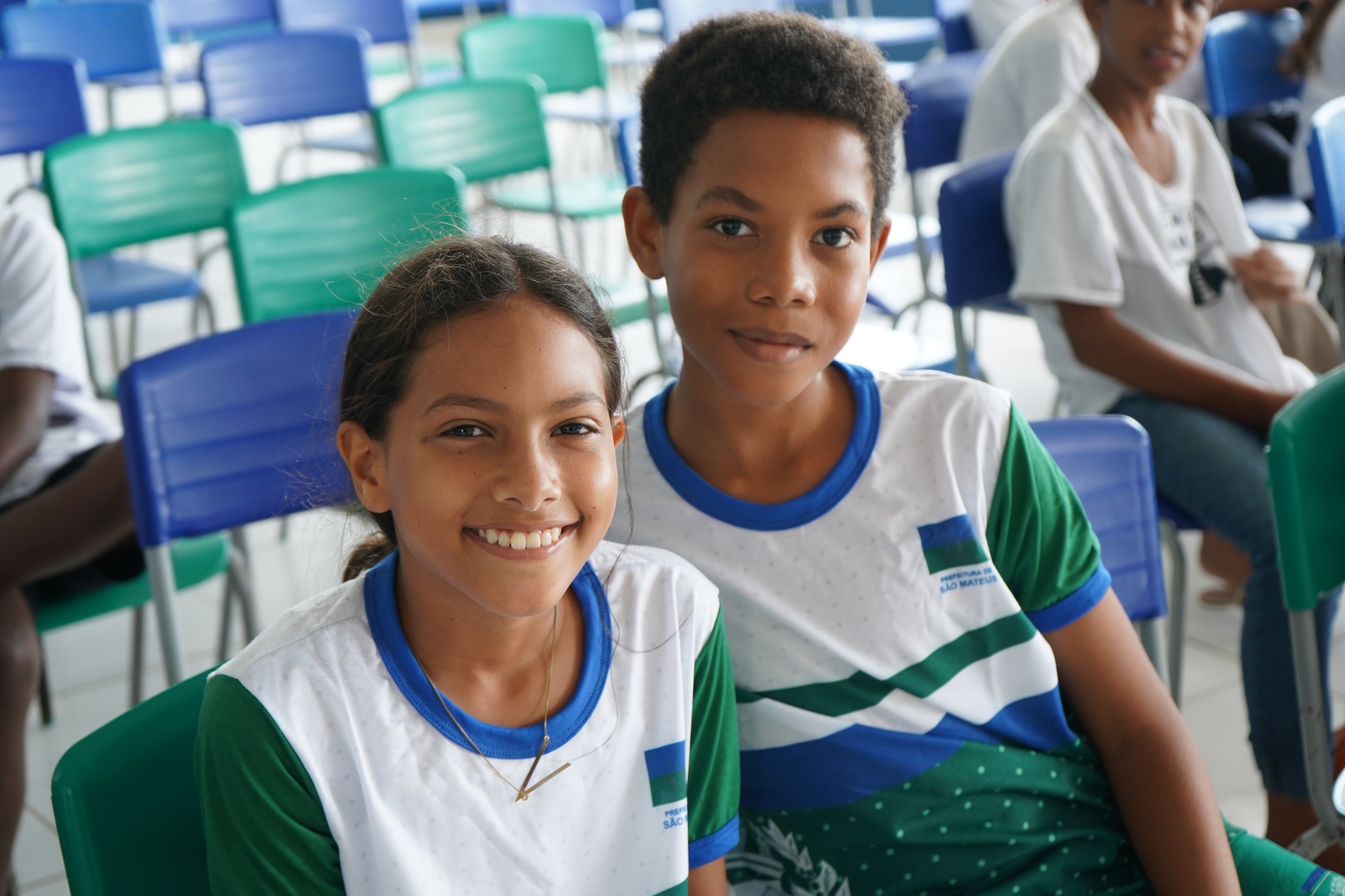 UM SONHO REALIZADO: PREFEITURA REALIZA ENTREGAS DOS UNIFORMES ESCOLARES EM SÃO MATEUS